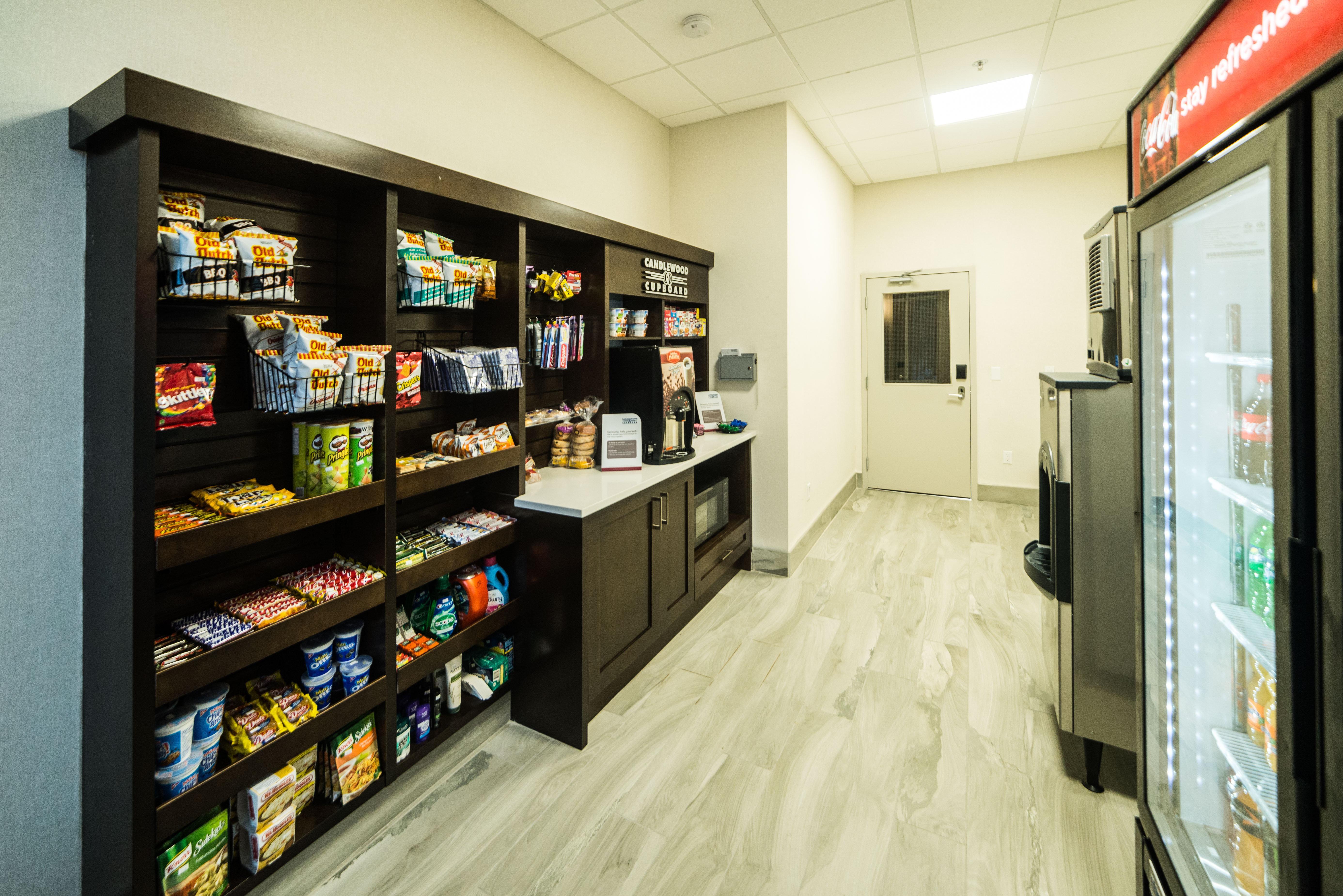 Candlewood Suites West Edmonton - Mall Area By Ihg Exterior foto