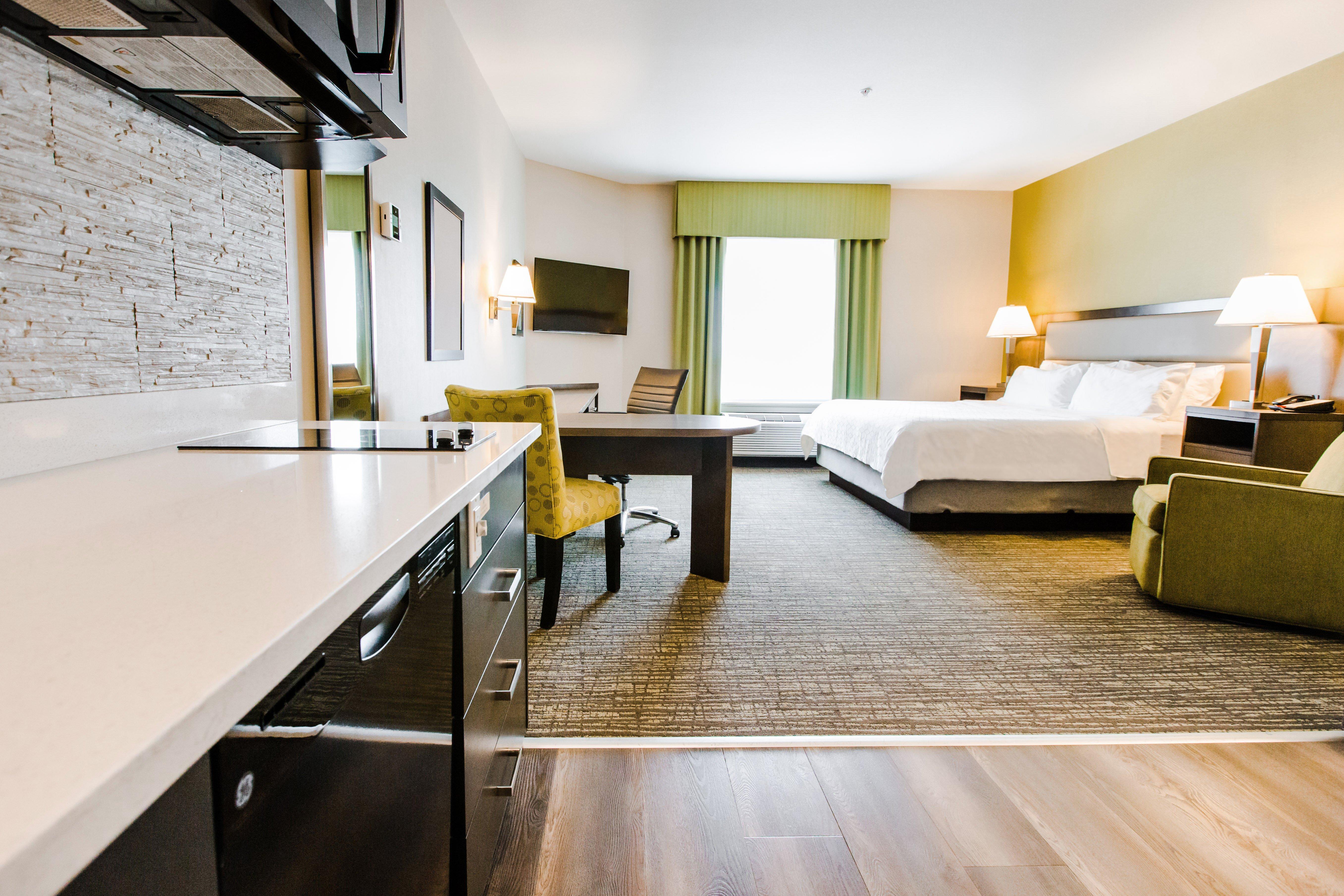 Candlewood Suites West Edmonton - Mall Area By Ihg Exterior foto